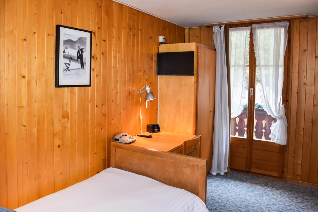 Hotel Des Alpes Champéry Oda fotoğraf